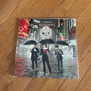 Jumbo 11” X 11” Hallmark Jonas Brothers Music Playing “Burnin Up” Birthday Card
